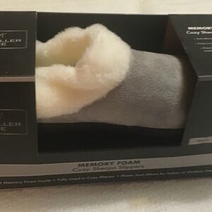 Men's Gray Cozy Sherpa Slippers, new in box